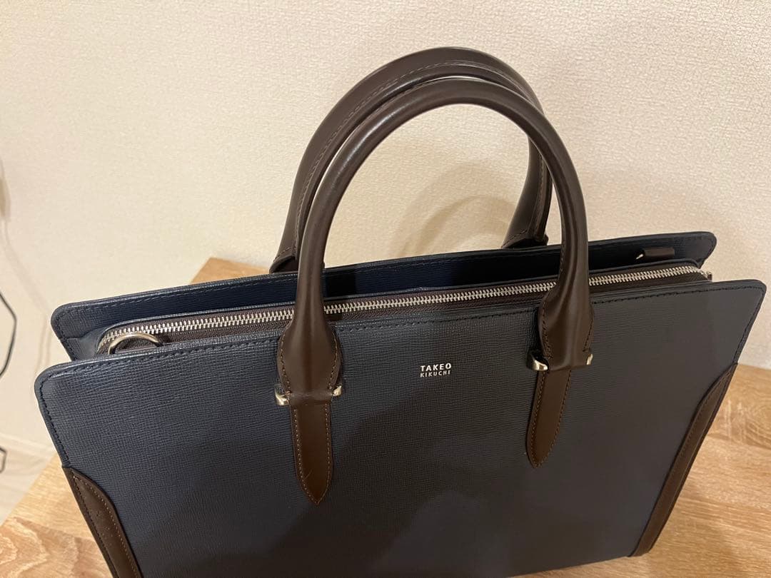 臣*様 TAKEO KIKUCHI ネイビー ビジネスバッグ
