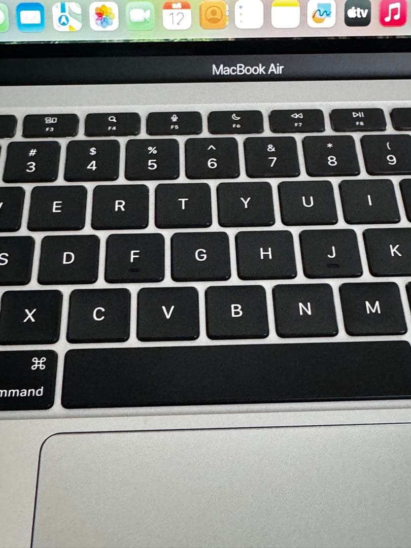 Apple MacBook Air (M1, 2020) 本体 US