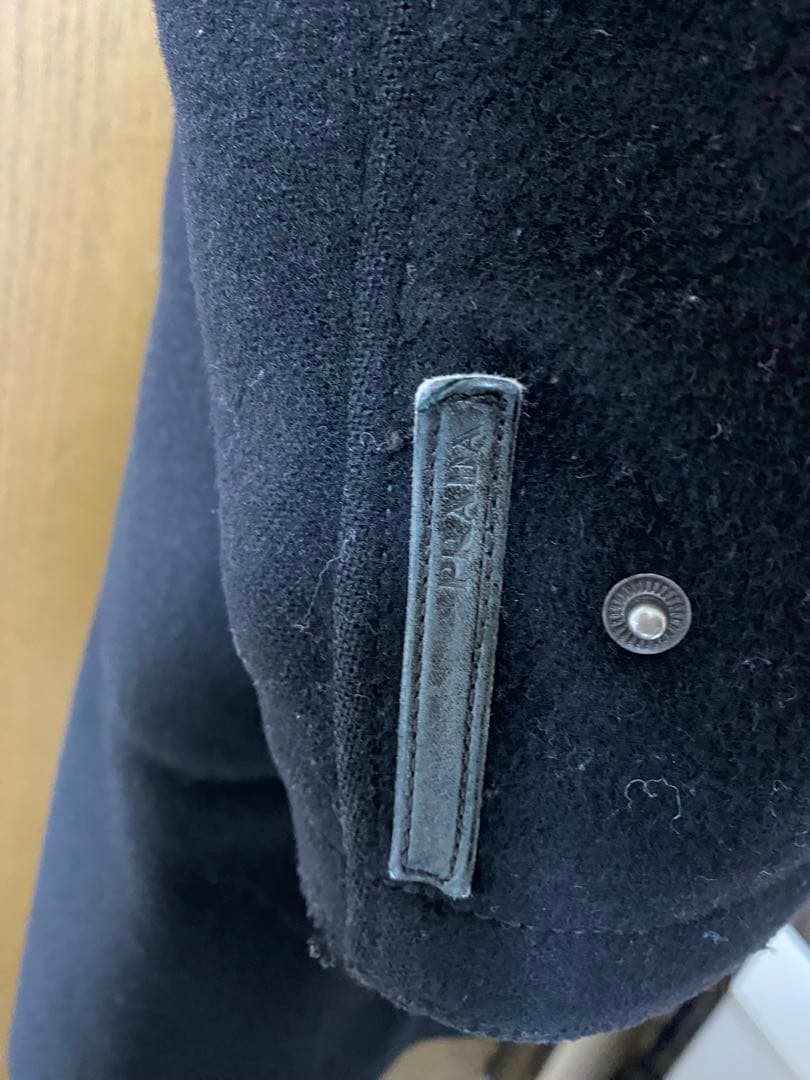 PRADAダッフルコート