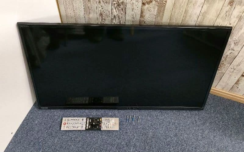 しん【スタンド無し】TOSHIBA REGZA 2023年製 32V34