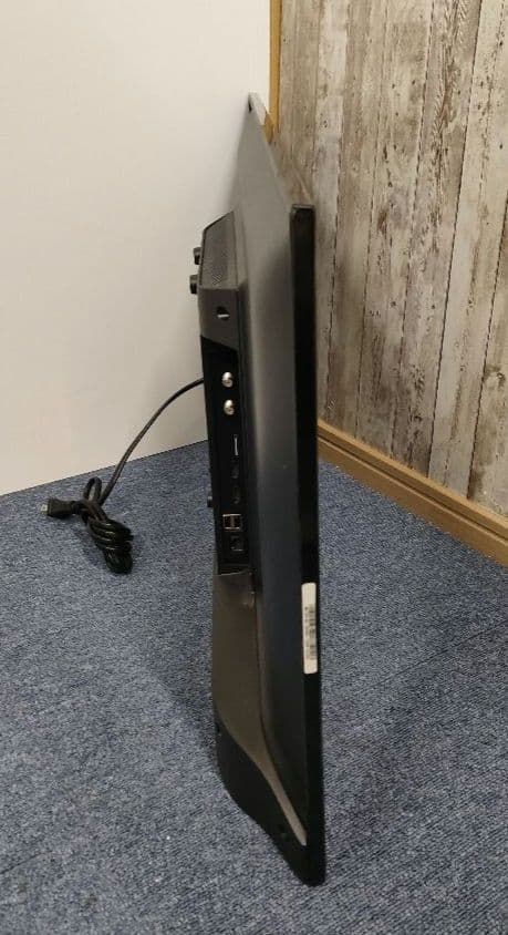 しん【スタンド無し】TOSHIBA REGZA 2023年製 32V34