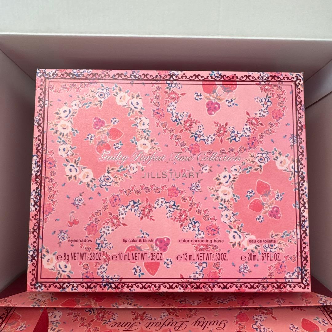 【新品未開封】ジルスチュアート ギルティパフェタイム クリスマスコフレ 2024