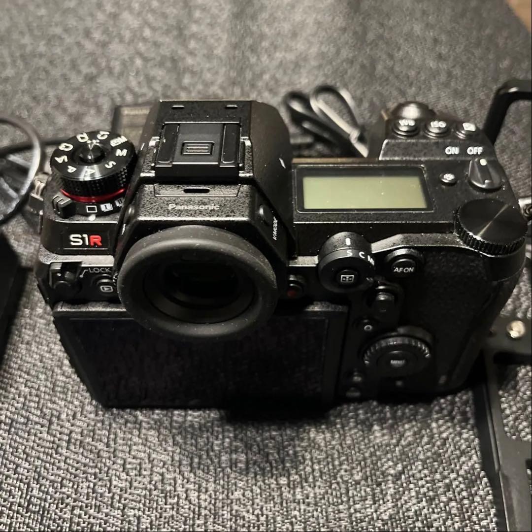 LUMIX S1R バッテリー5個　バッテリーグリップ他【1月中】