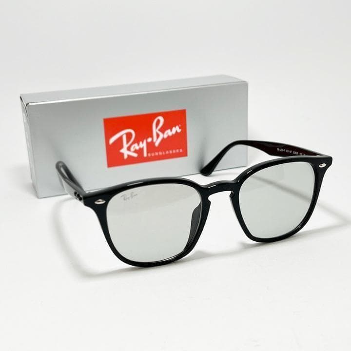 国内正規品【RB4258F-60187】レイバン 新品　サングラス ライトグレー