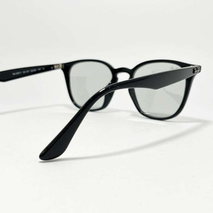 国内正規品【RB4258F-60187】レイバン 新品　サングラス ライトグレー