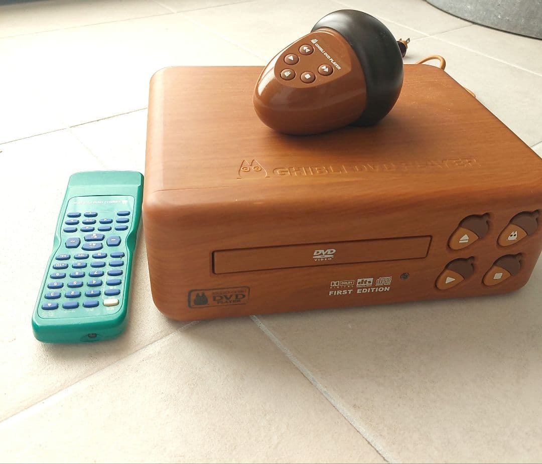 【非売品 希少】 となりのトトロ どんぐり DVDプレーヤー 木目調 リモコン付