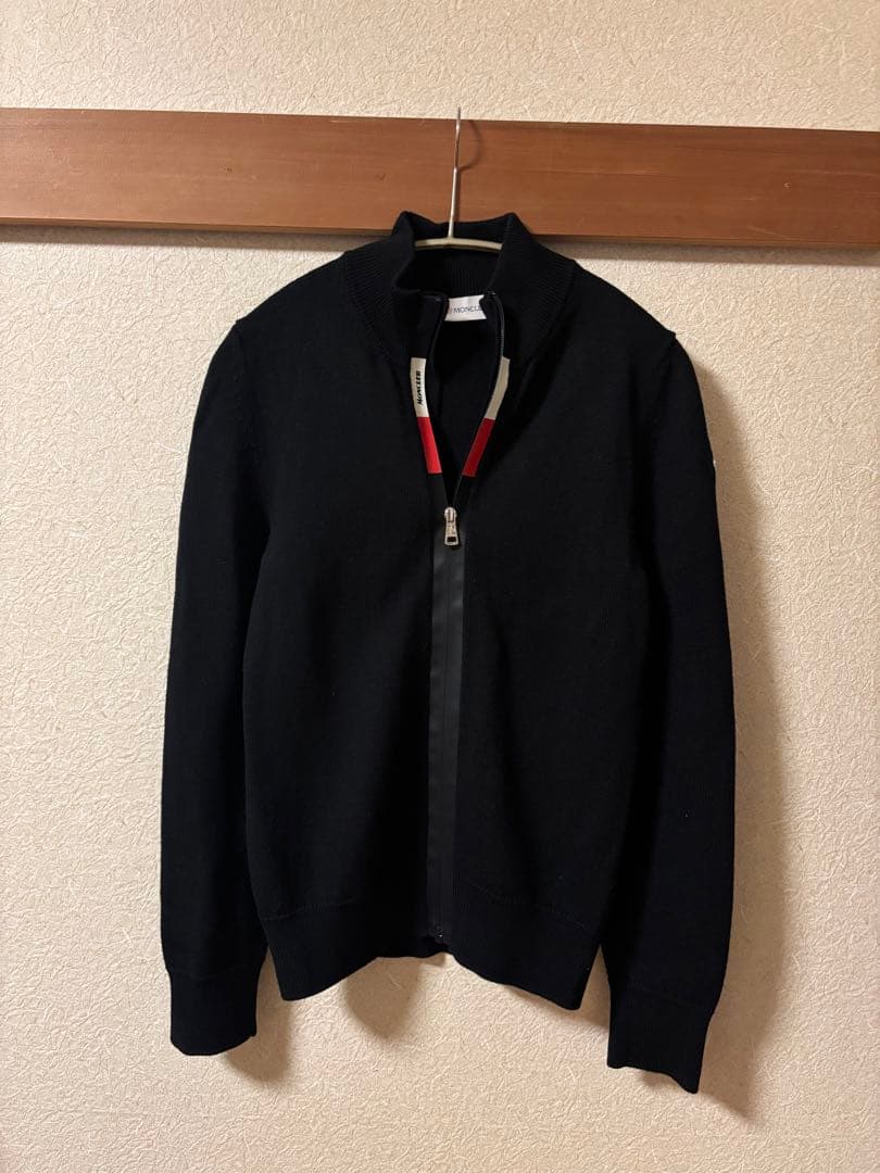 MONCLER ライトアウター