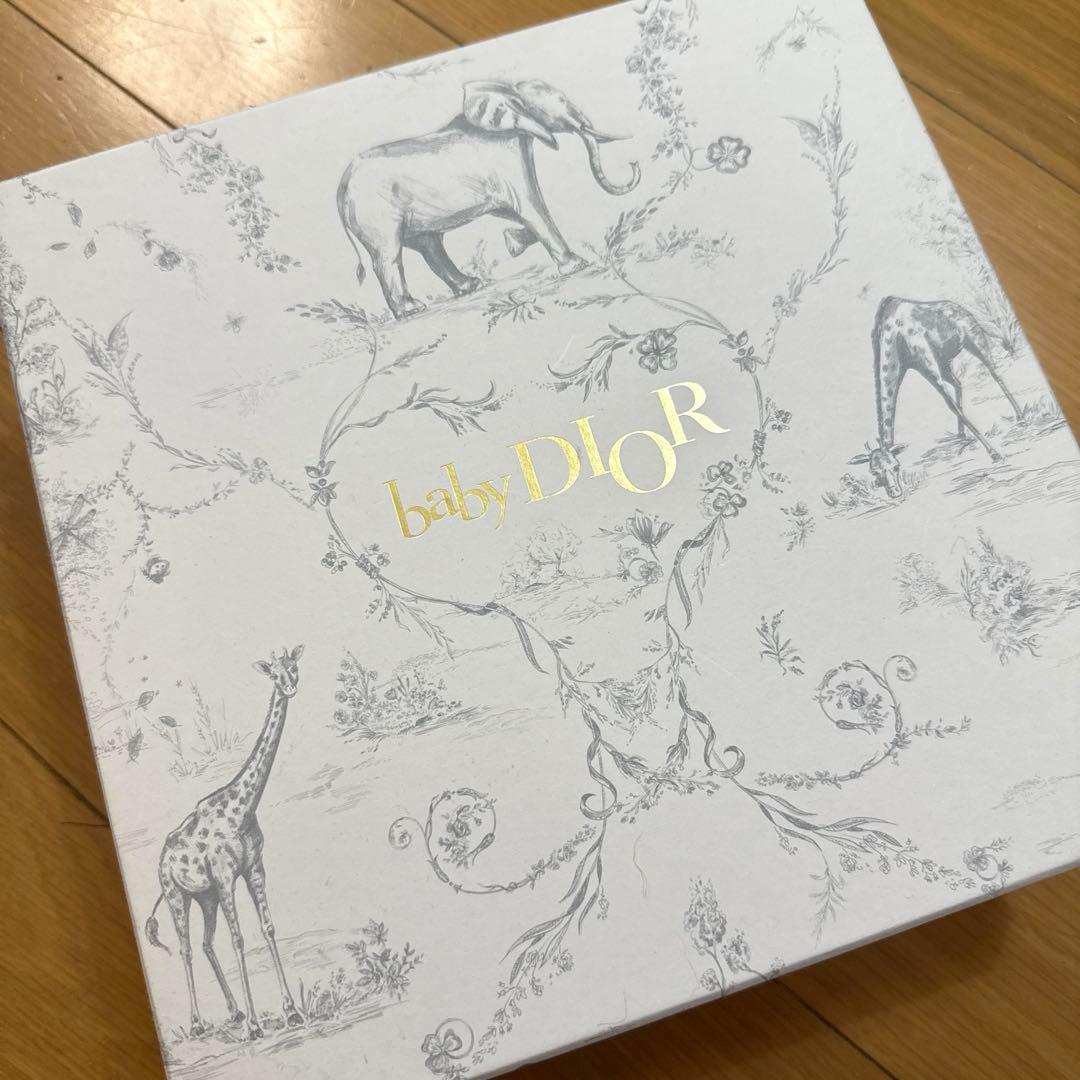 箱無し　ディオール　ベビー服　美品　一度のみ着用　グレー