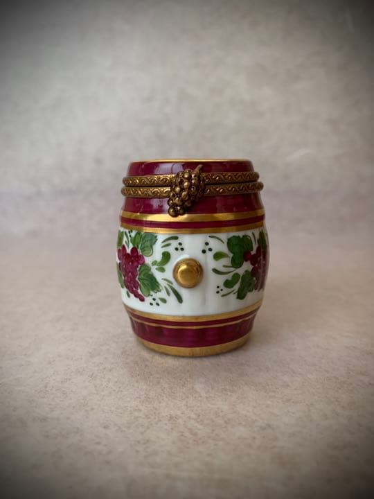 リモージュボックス ワイン樽　Wine Barrel 葡萄　ピルケース 小物入れ