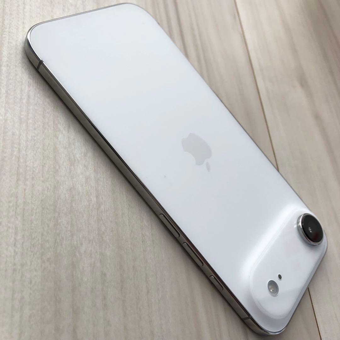 【ご品】美品iPhone Air 256GB白