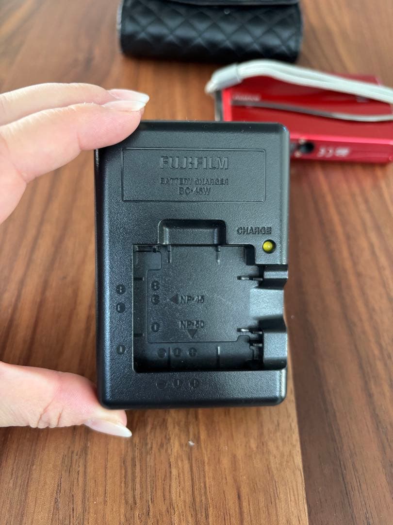 売済⭐︎FUJIFILM デジタルカメラ　FinePix Z800EXR レッド