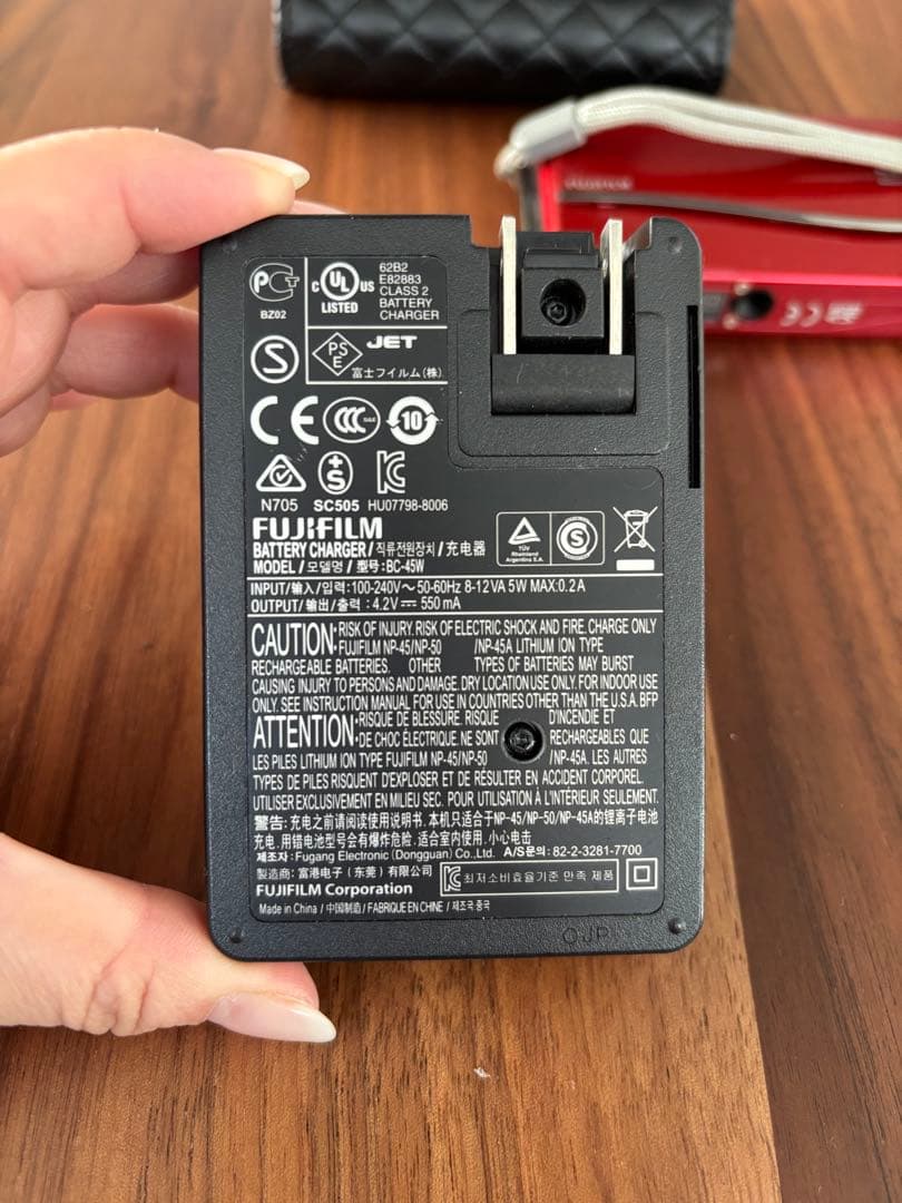 売済⭐︎FUJIFILM デジタルカメラ　FinePix Z800EXR レッド