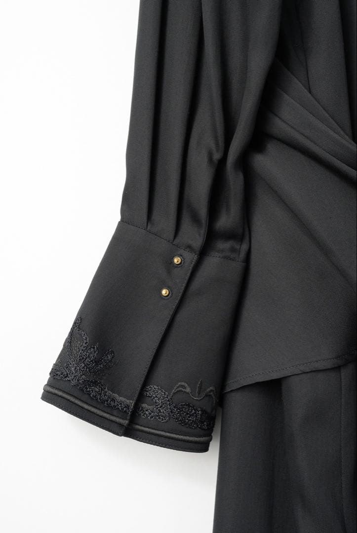 現行品　MURRAL Framed embroidery wrap dress