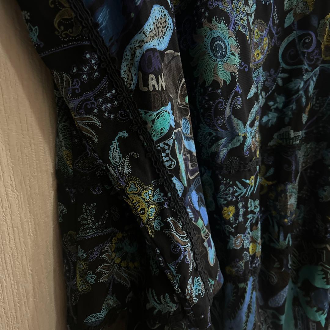 スギちゃん トクコプルミエヴォル　 長袖トップス