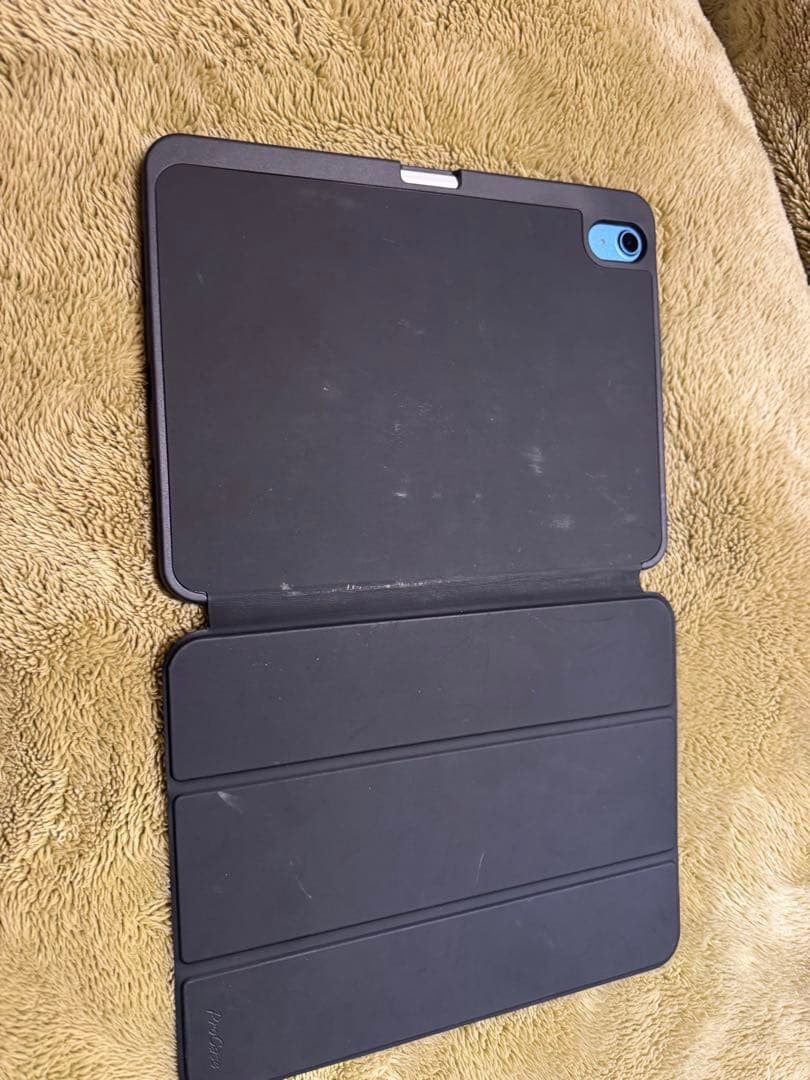 10世代iPad本体 64GB ペンシル　カバー付き　ほぼ使用なし