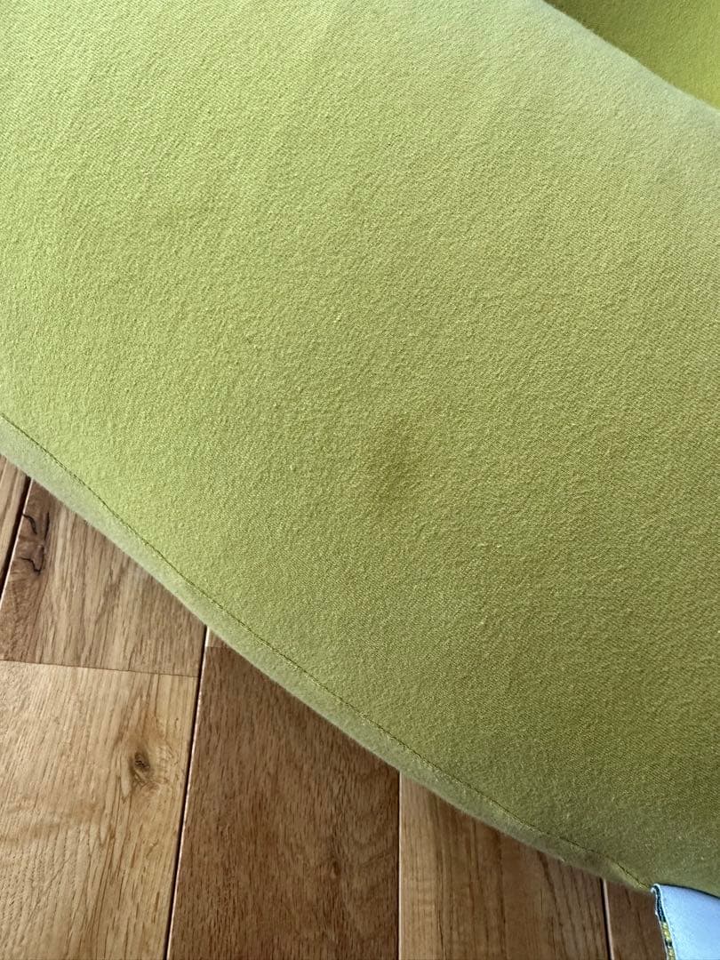 yogibo U字型クッション緑 替えカバー茶 yogiboクッションテーブル緑