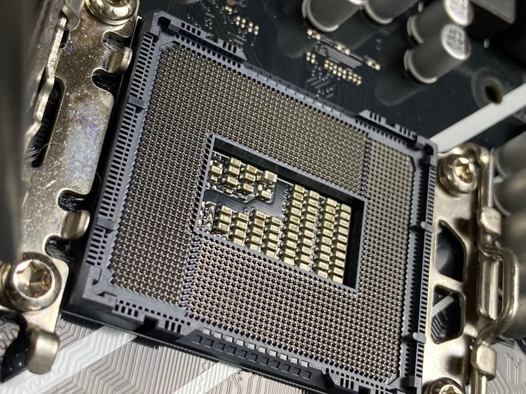 ASUS PRIME H670-PLUS D4 マザーボード