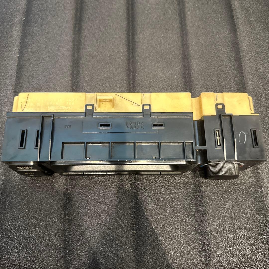 アコードワゴン CE1 CF2 CD3 CD4 CD5 CD6 エアコンパネル