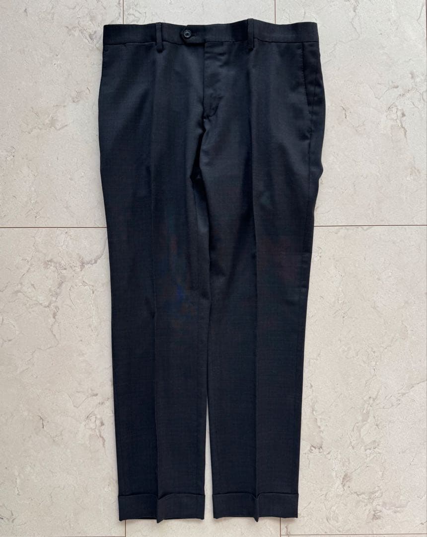 【極美品・未使用級】 LARDINI ラルディーニ スーツ 近年ロゴ 48