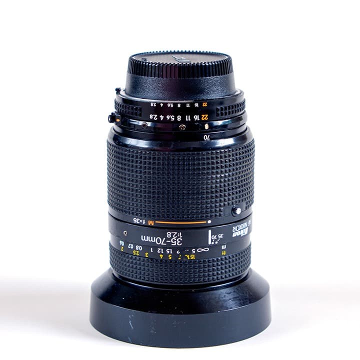 35-70mm f/2.8 ズームレンズ