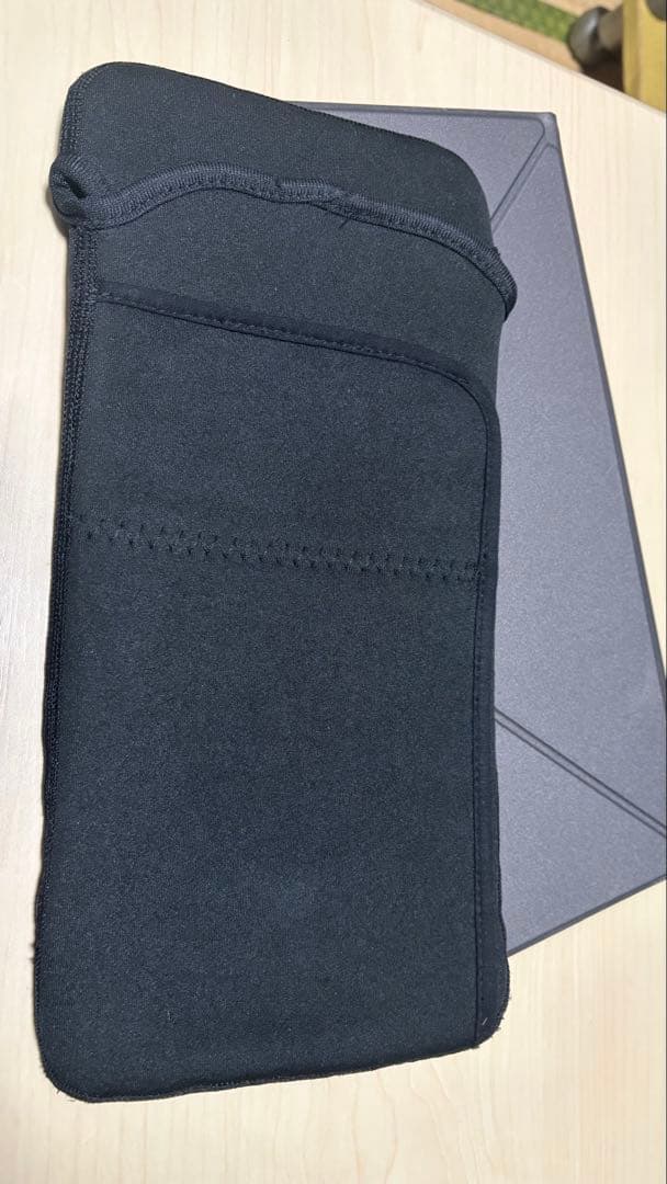 【アップル】マジックキーボード&トラックバッド（ライトニングケーブル）