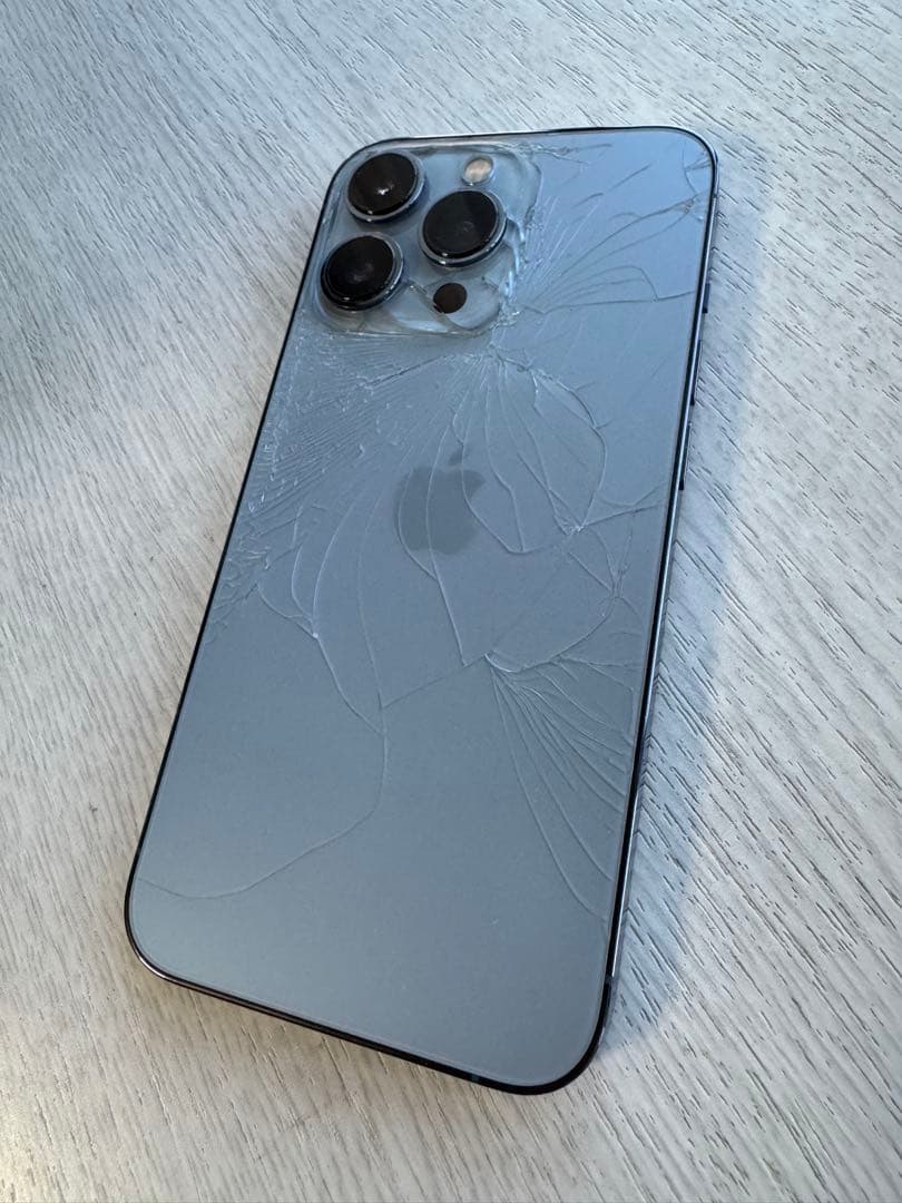 専用　iPhone 13 Pro 256GB SIMフリー背面ひび割れ動作問題無