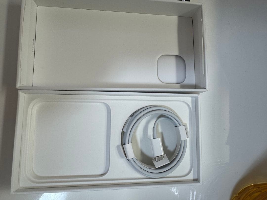 Apple iPhone 14ホワイト 本体