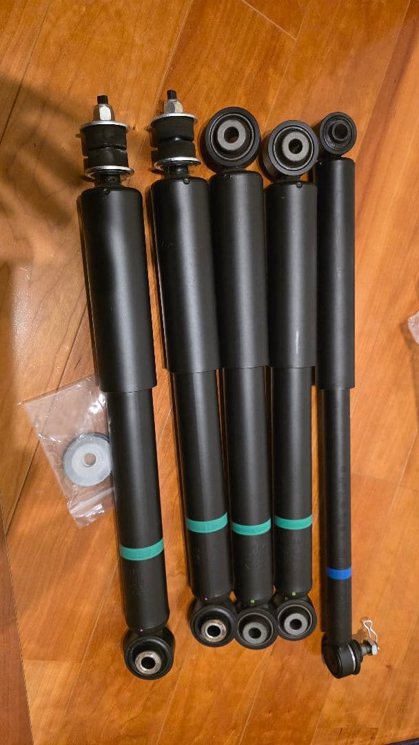 JB74 ジムニーシエラ 純正ショックアブソーバー＆ステアリングダンパー