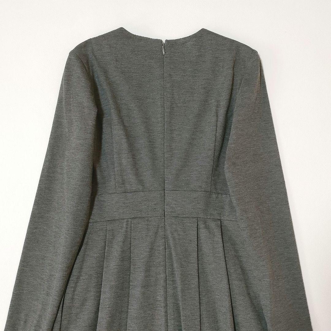 【美品】エムプルミエブラック　ストレッチポンチタックワンピース　グレー　34