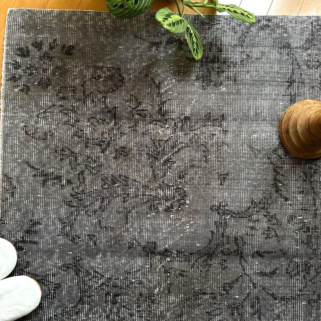 92.5×92.5 正方形　ダークグレイ　ボタニカル　トルコヴィンテージラグ