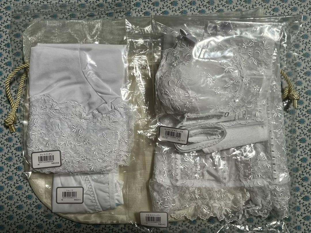 セモアブライダルインナー【美品】