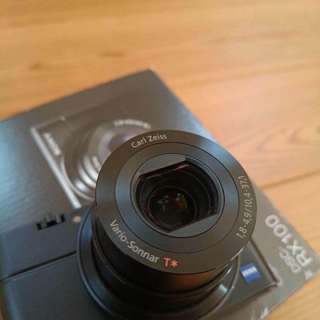 高級コンデジ SONY Cyber-shot DSC-RX100【初代】