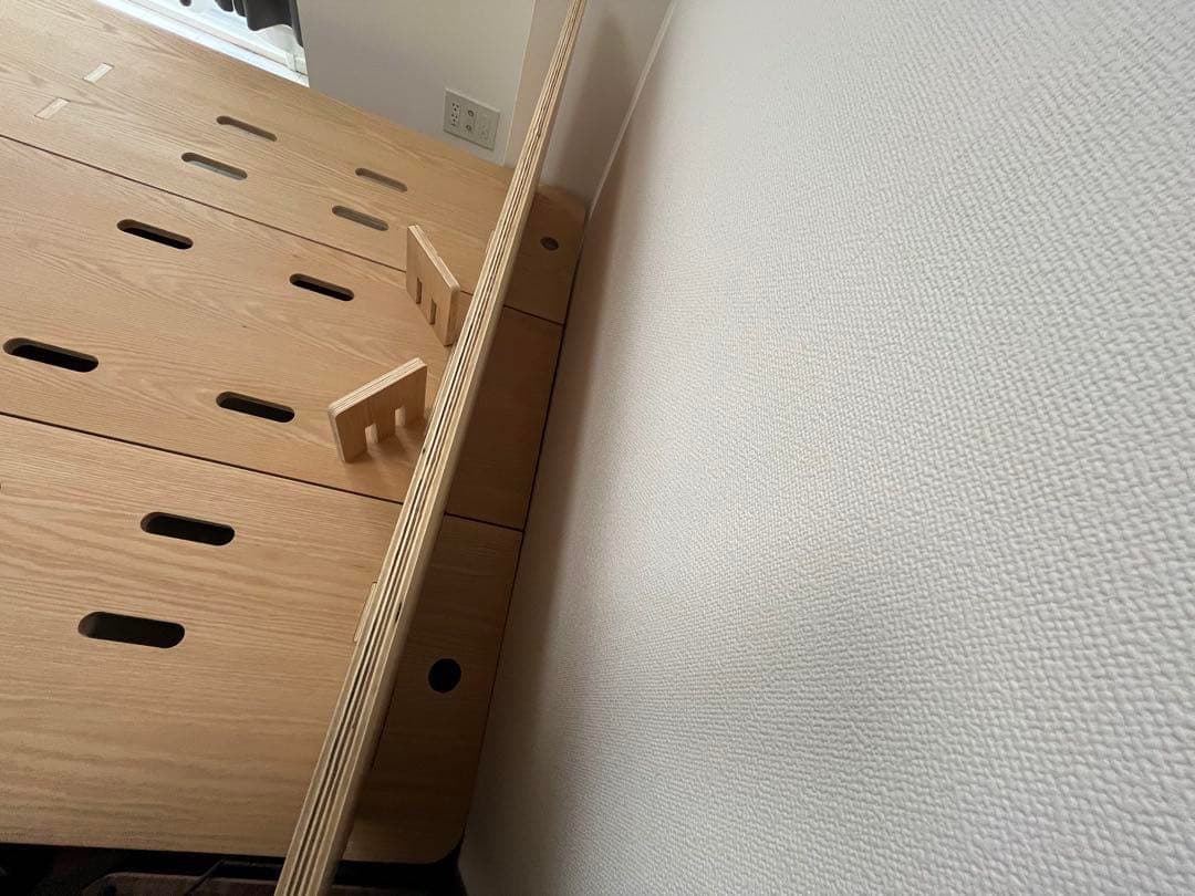 コアラ　木製ダブルベッドフレーム スリットデザイン