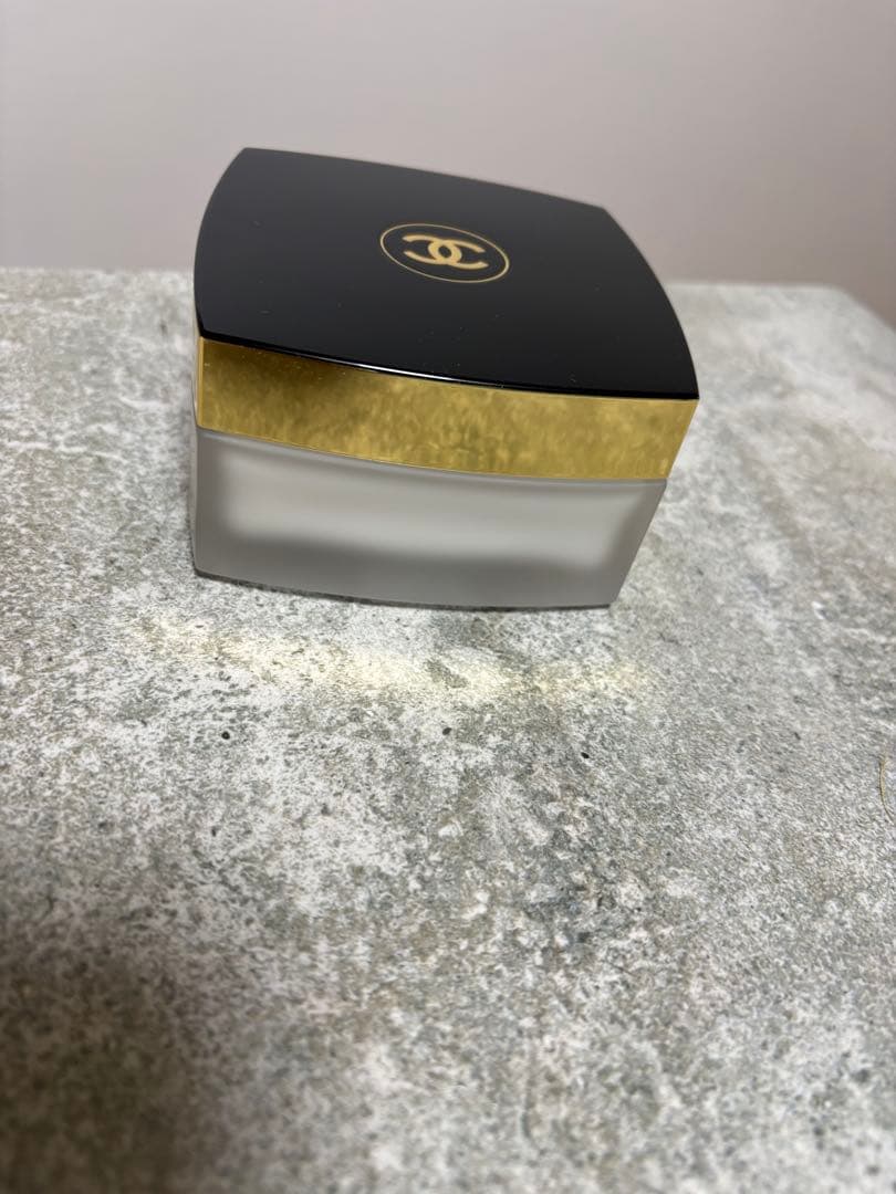 CHANEL シャネル　ココ　ボディクリーム
