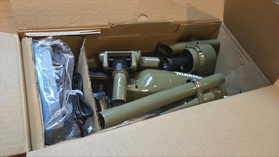 【ほぼ新品】Makita マキタ 掃除機 40v バッテリー付き