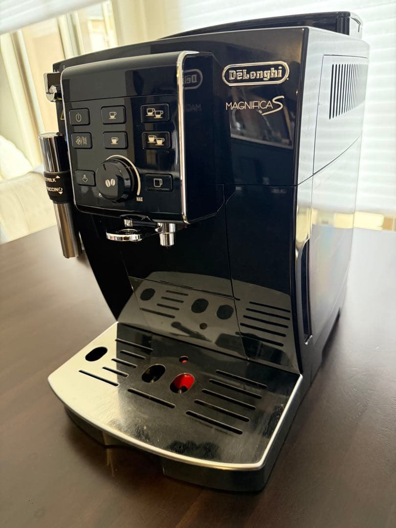 デロンギ マグニフィカS 全自動エスプレッソマシンECAM23120BN