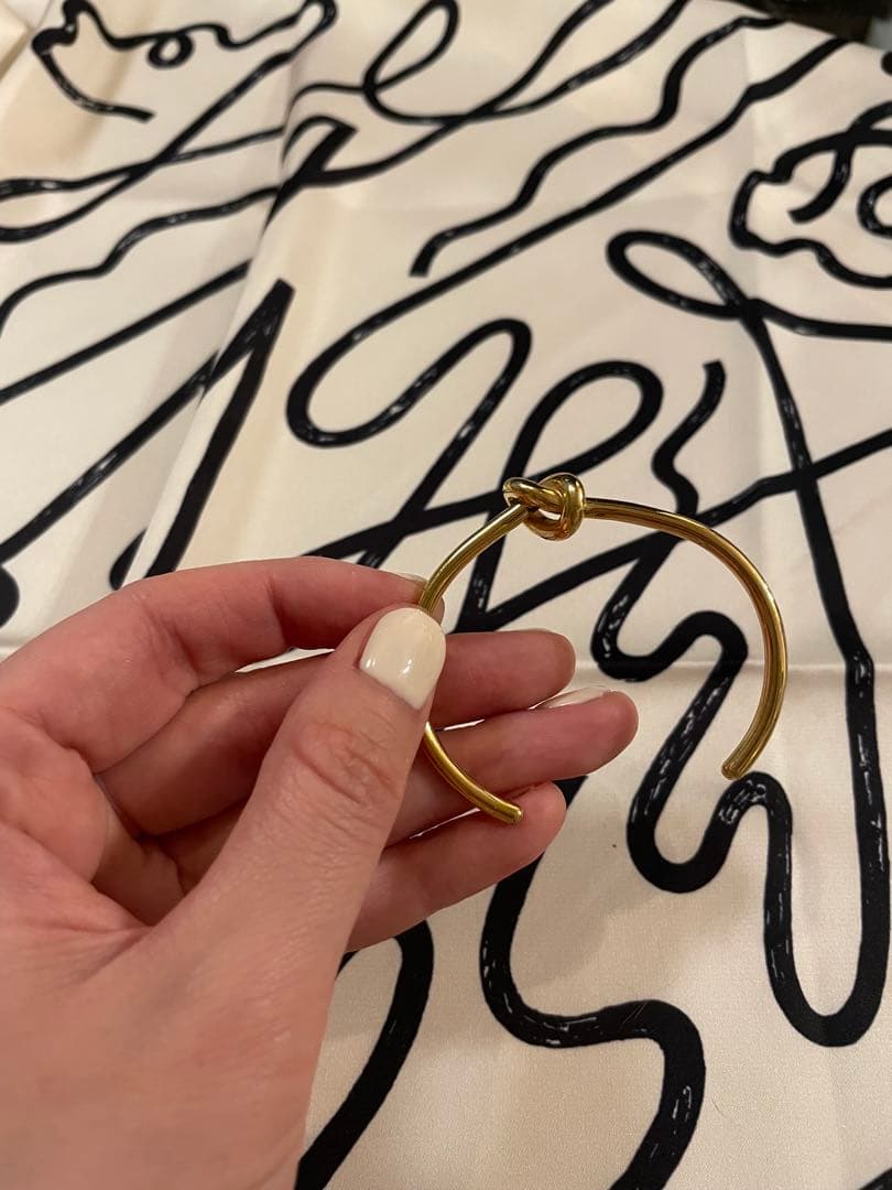 正規品 Celine Knot ゴールド ノット バングル S サイズ