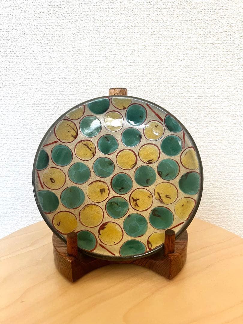 【山田真萬】　赤絵皿6寸 19cm