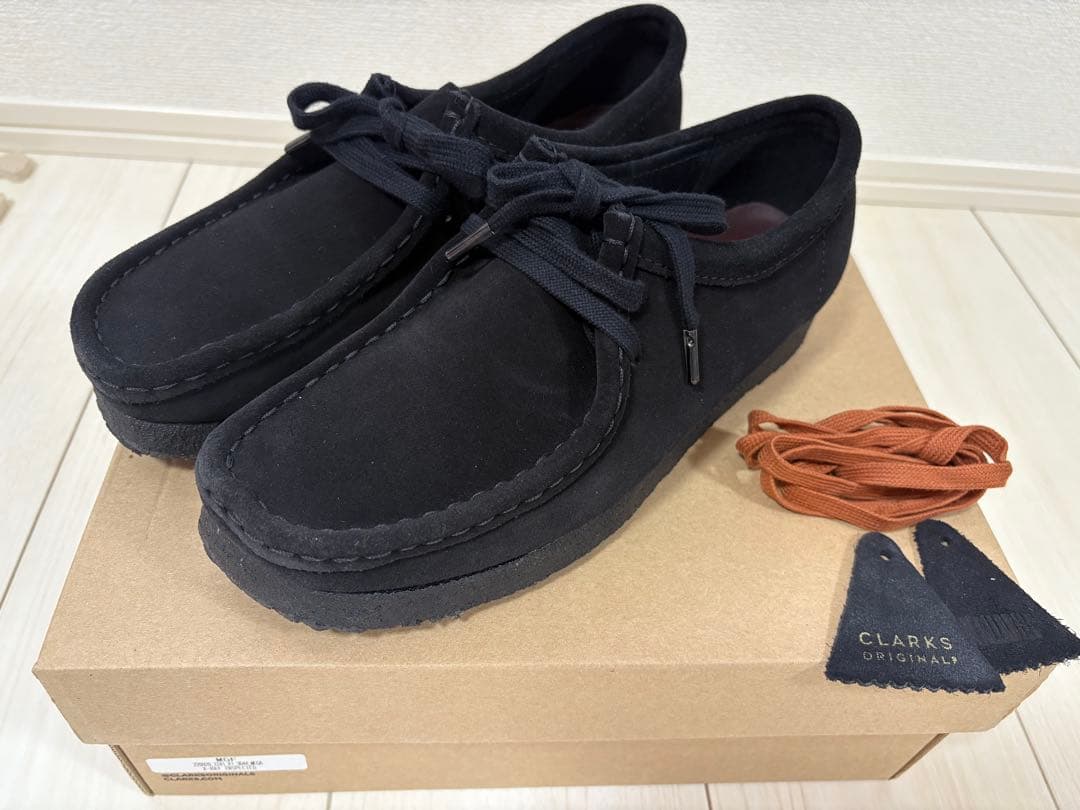 【着用2回のみ】クラークス　ワラビー　黒　UK6