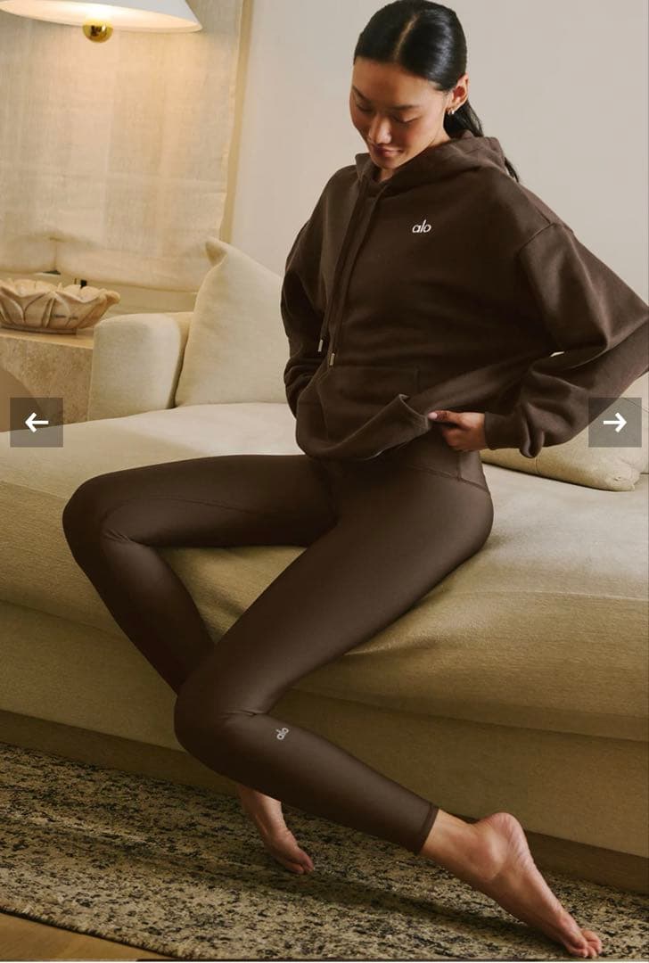 【新品未使用】alo Accolade フーディ Espresso Sサイズ