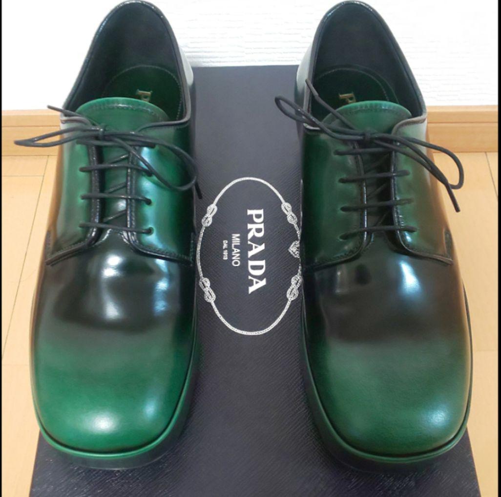 PRADA グリーン レザーシューズ BTS 着用 ジン テテ　JIN