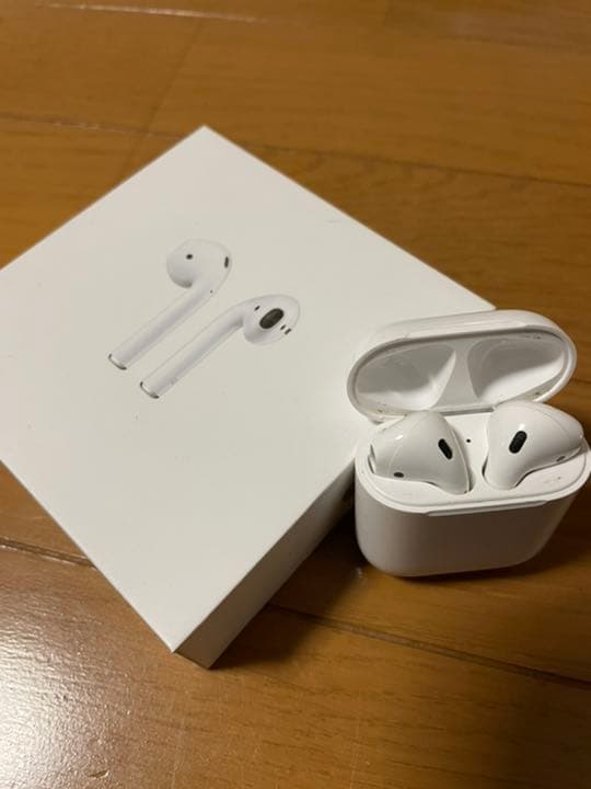 Apple AirPods 第二世代