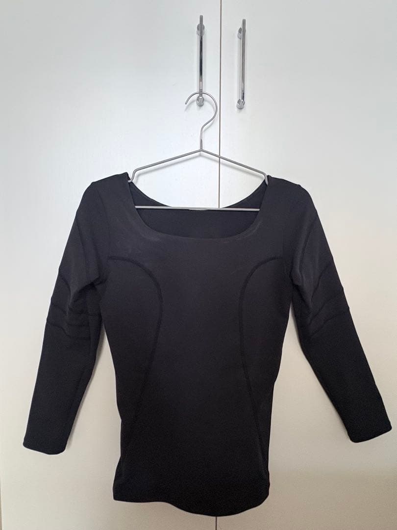 rintosull 着圧姿勢矯正上下セットL