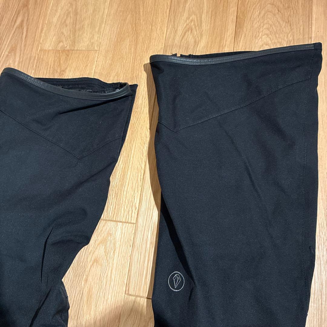 volcom レディース　スノーボードウェア　ビブパンツ