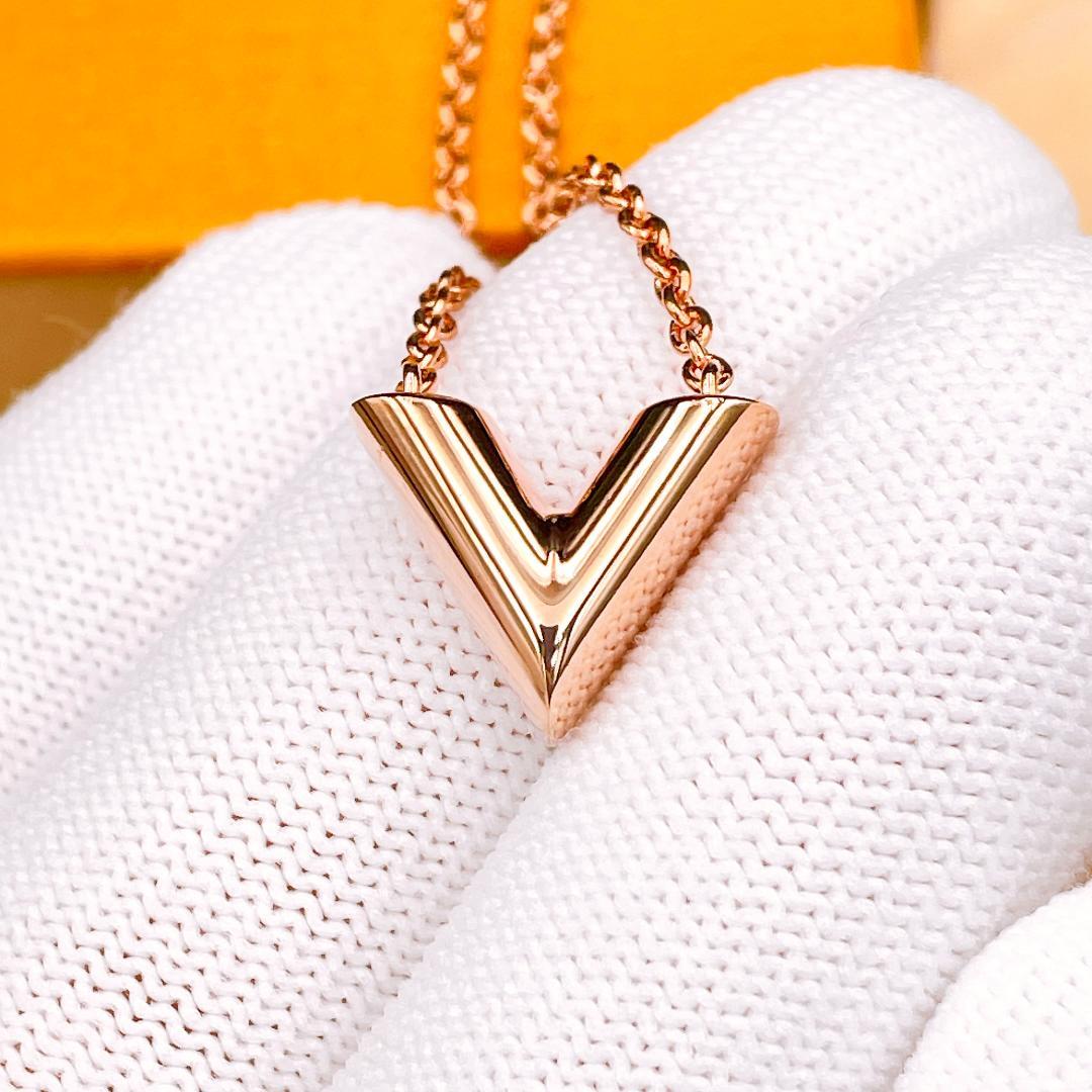 ◇ルイヴィトン◇ M80137 エセンシャルV ネックレス PG LE0241