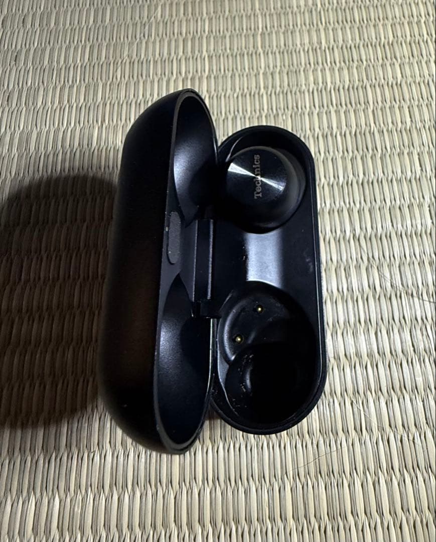 注意⚠️右側のみTechnics EAH-AZ100 ワイヤレスイヤホン ブラック
