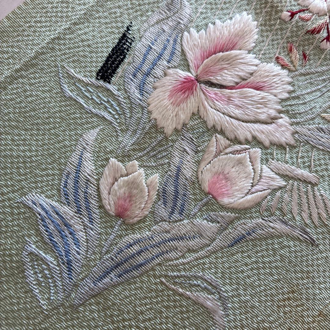 c*i様 ■6215■アンティーク■正絹縮緬■若葉色　チューリップ柄　刺繍半衿■