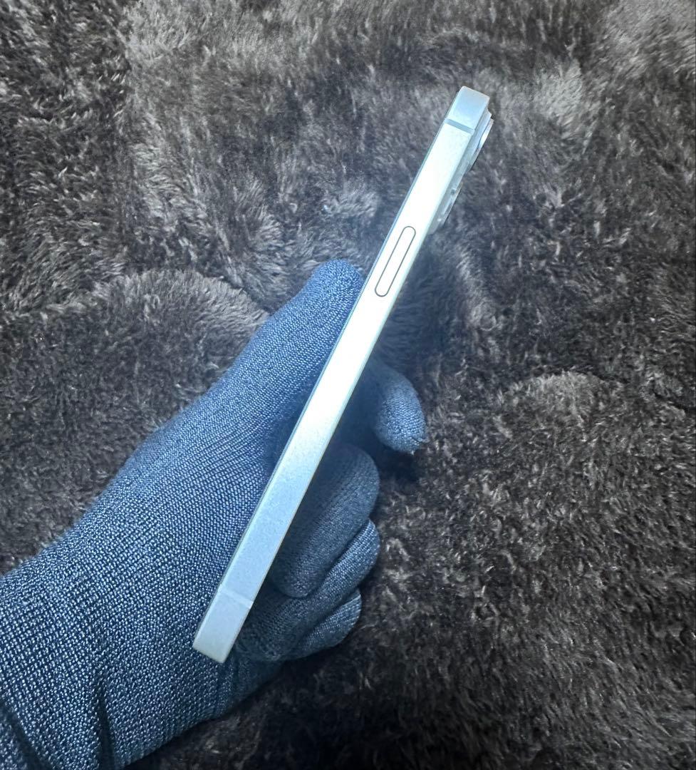 iPhone 14 スターライト　128gb 美品