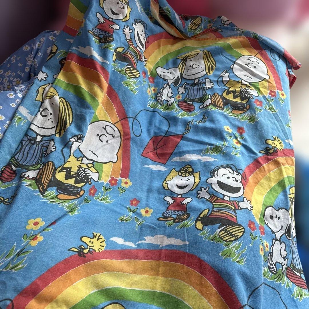 ちーこスヌーピービンテージシーツアメリカ雑貨レトロ寝具ピーナッツレインボー