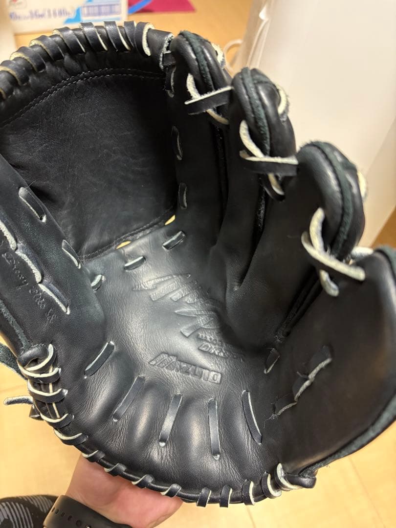 あ　ミズノプロ 軟式投手用オーダーグローブ 黒